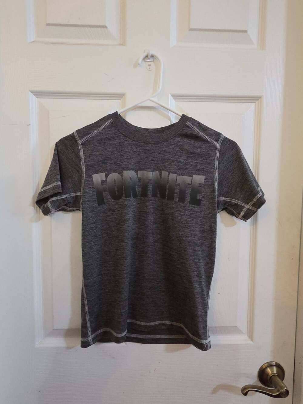 Fortnite T-Shirt Size 8 Gray Athletic Short Sleeve Top